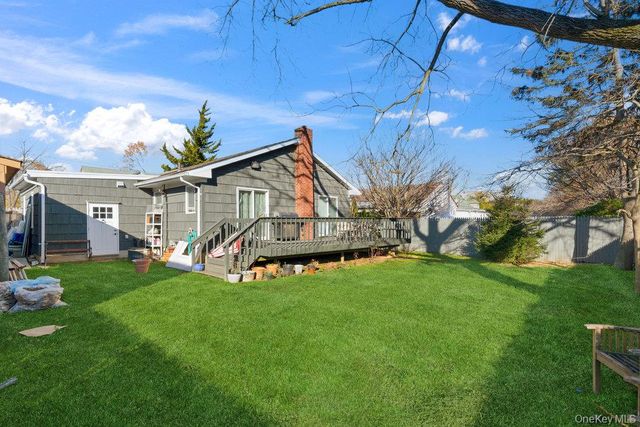 9 Lynch Street, Huntington Station, NY 11746