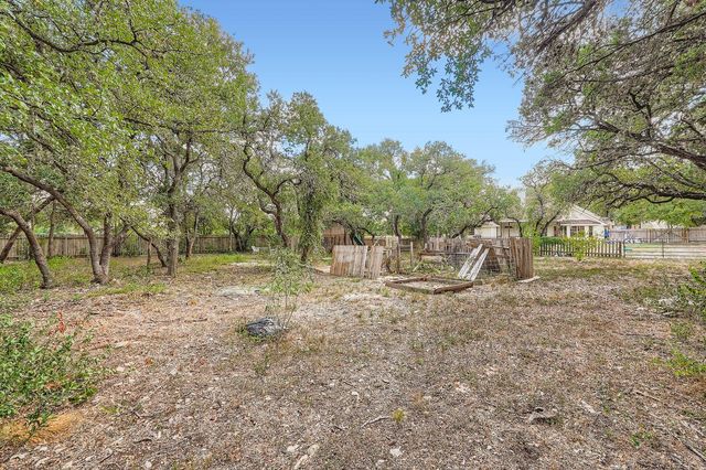 100 Quarry Springs DR, San Marcos, TX 78666