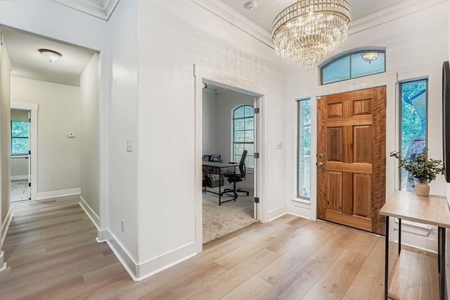 100 Quarry Springs DR, San Marcos, TX 78666