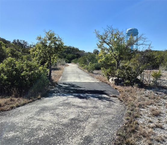 100 Quarry Springs DR, San Marcos, TX 78666