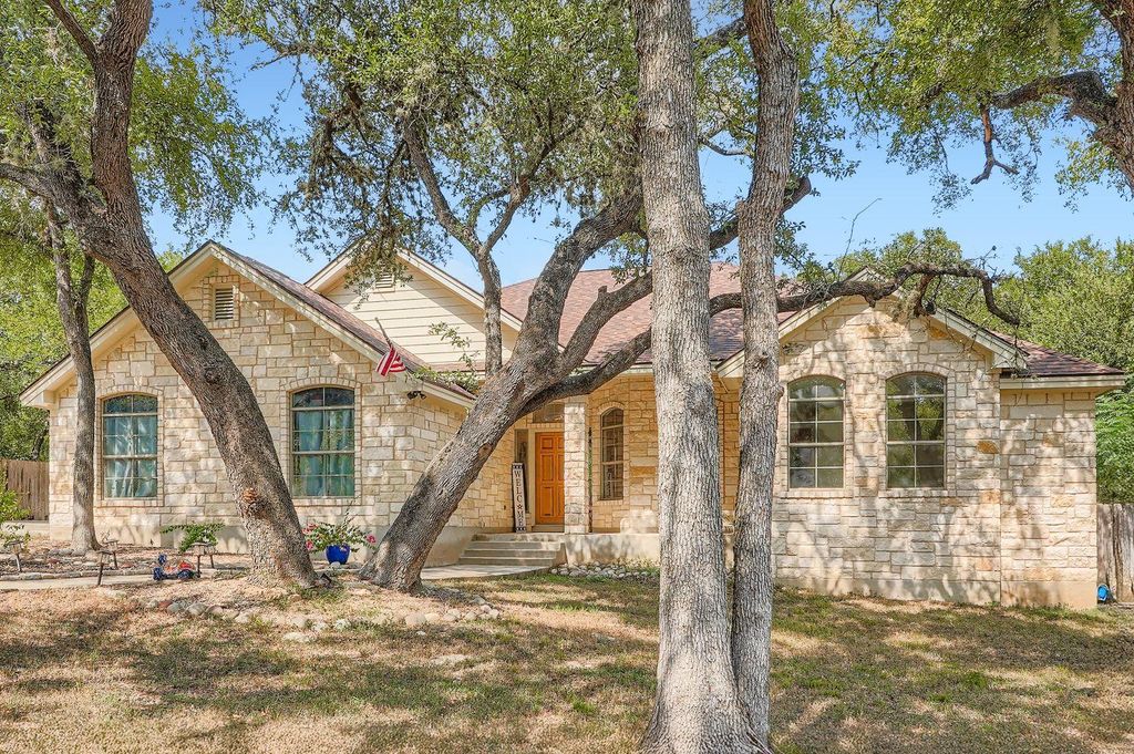 100 Quarry Springs DR, San Marcos, TX 78666