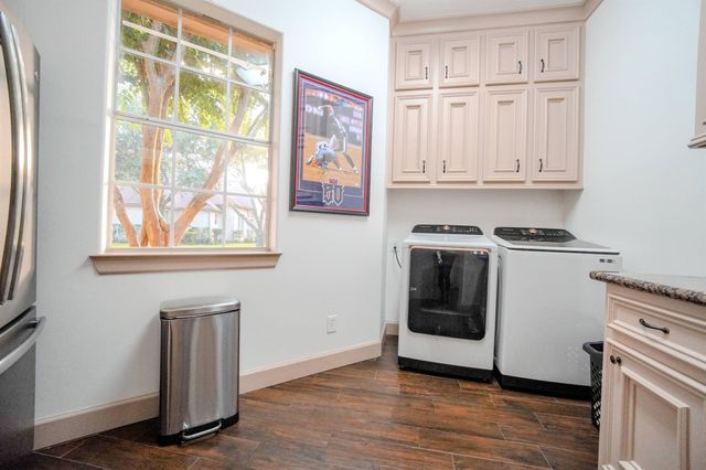 60 Champion Villa Drive, Houston, TX 77069