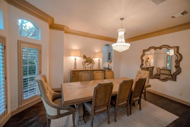 60 Champion Villa Drive, Houston, TX 77069