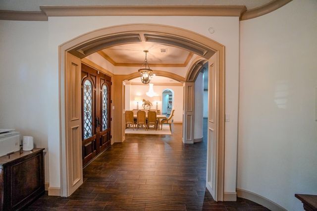 60 Champion Villa Drive, Houston, TX 77069