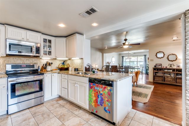 609 Kirkwood, Dallas, TX 75218