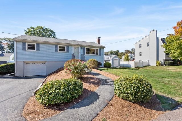 11 Cedarcrest Road, Wilmington, MA 01887