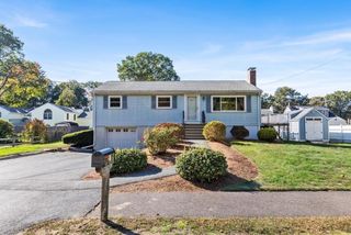 11 Cedarcrest Road, Wilmington, MA 01887