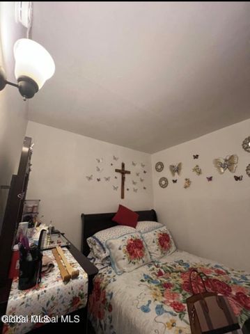 13 Ingersoll Avenue, Schenectady, NY 12305