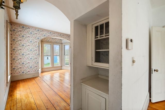 327 East St, Hingham, MA 02043