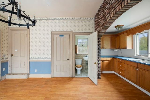 327 East St, Hingham, MA 02043