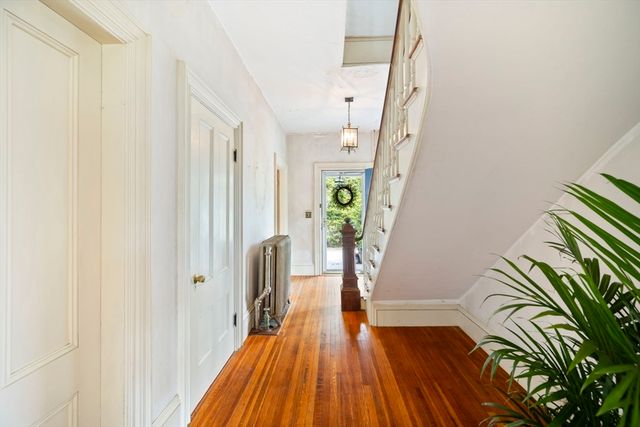 327 East St, Hingham, MA 02043