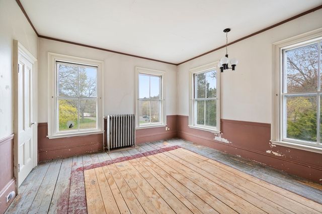 327 East St, Hingham, MA 02043