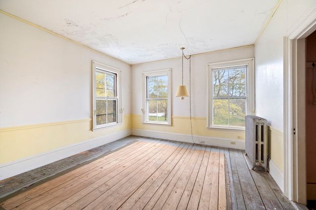 327 East St, Hingham, MA 02043