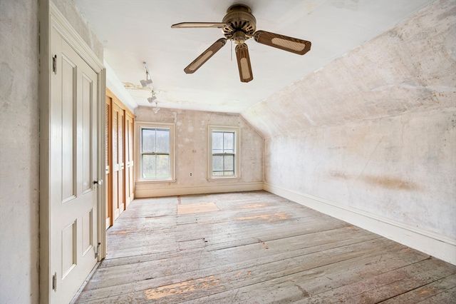 327 East St, Hingham, MA 02043