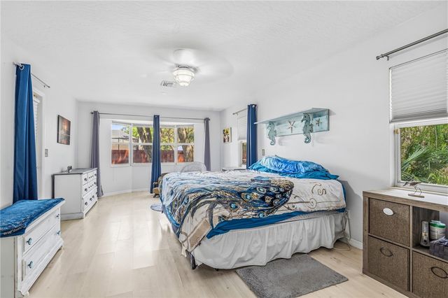 957 Franciscan Avenue, Sebastian, FL 32958