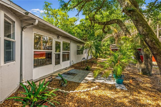 957 Franciscan Avenue, Sebastian, FL 32958