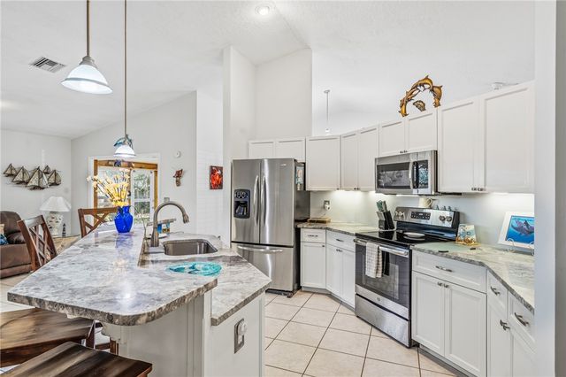 957 Franciscan Avenue, Sebastian, FL 32958