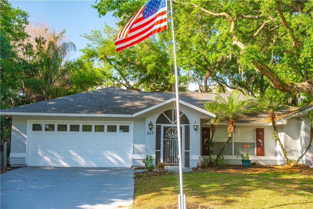 957 Franciscan Avenue, Sebastian, FL 32958