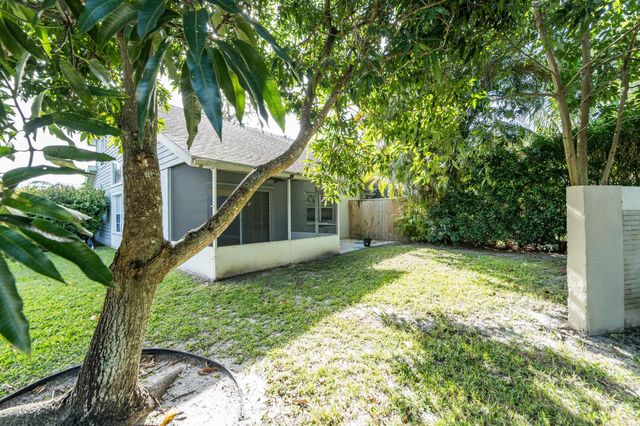 13164 Quiet Woods Road B, Wellington, FL 33414
