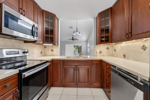 13164 Quiet Woods Road B, Wellington, FL 33414