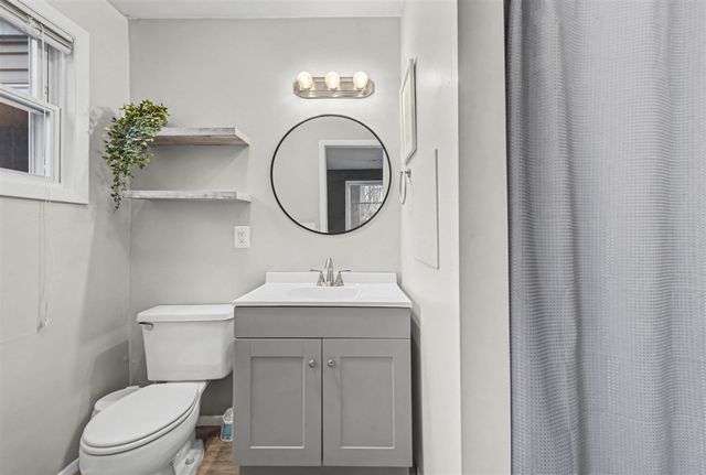 29550 Bretton, Livonia, MI 48152