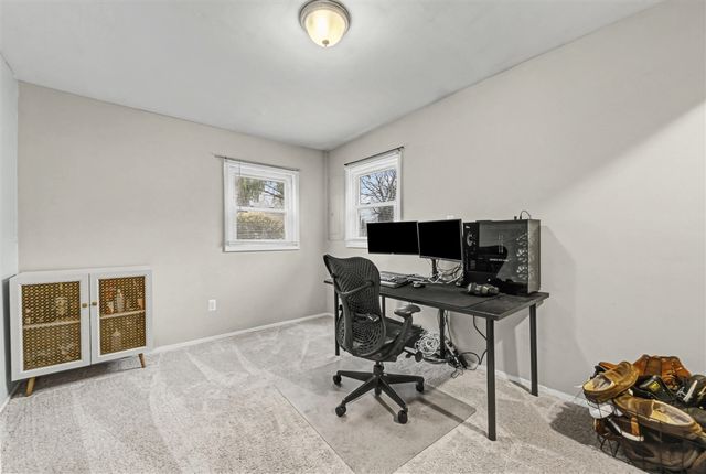 29550 Bretton, Livonia, MI 48152