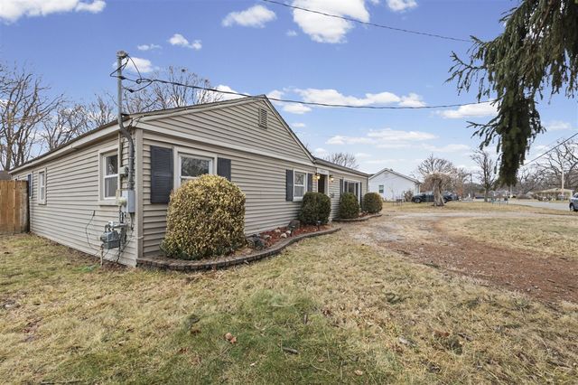 29550 Bretton, Livonia, MI 48152