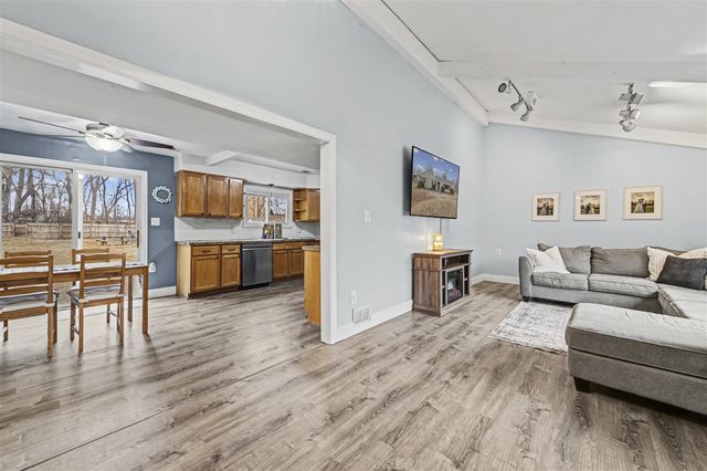 29550 Bretton, Livonia, MI 48152