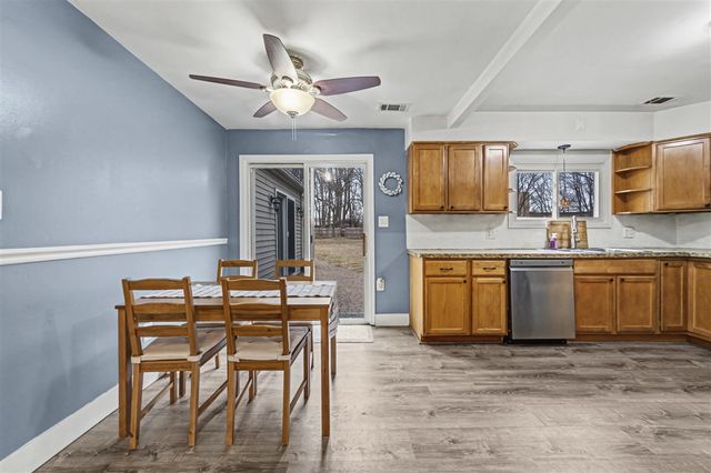 29550 Bretton, Livonia, MI 48152