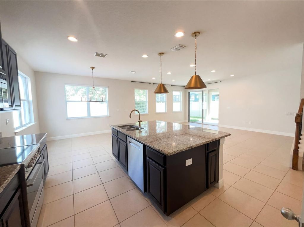 Image 20 of property listing at 4309 SALTMARSH SPARROW DRIVE, Windermere, FL 34786
