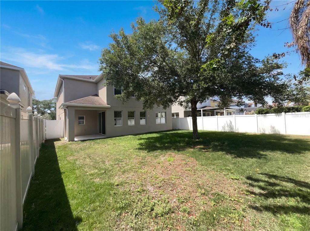 Image 5 of property listing at 4309 SALTMARSH SPARROW DRIVE, Windermere, FL 34786