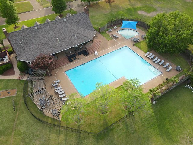 10295 W SHREWSBURY RUN, Collierville, TN 38017