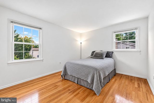 41 WOLFPACK RD, Hamilton, NJ 08619