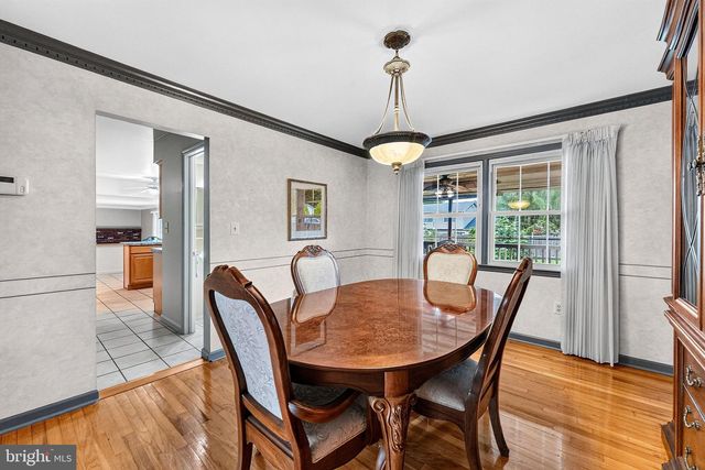 41 WOLFPACK RD, Hamilton, NJ 08619