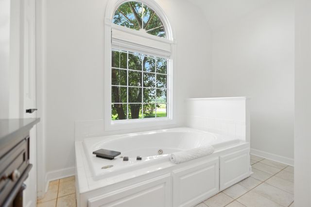 208 Loop Dr, Winchester, TN 37398