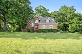208 Loop Dr, Winchester, TN 37398