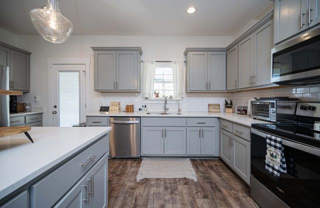 2363 Irby Ln, Murfreesboro, TN 37127