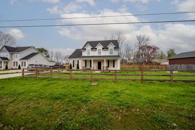 2363 Irby Ln, Murfreesboro, TN 37127