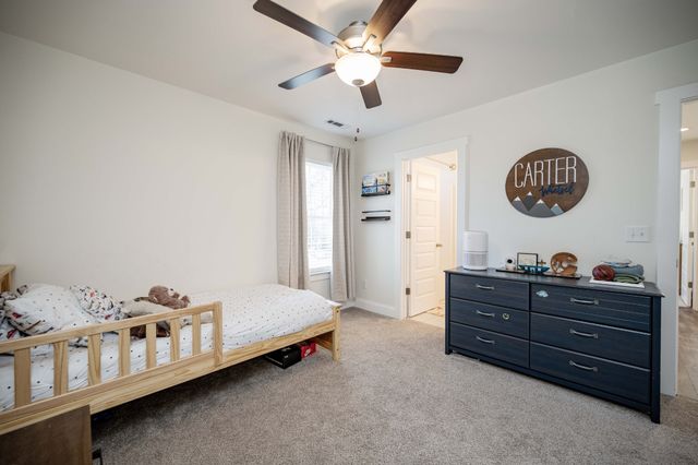 2363 Irby Ln, Murfreesboro, TN 37127