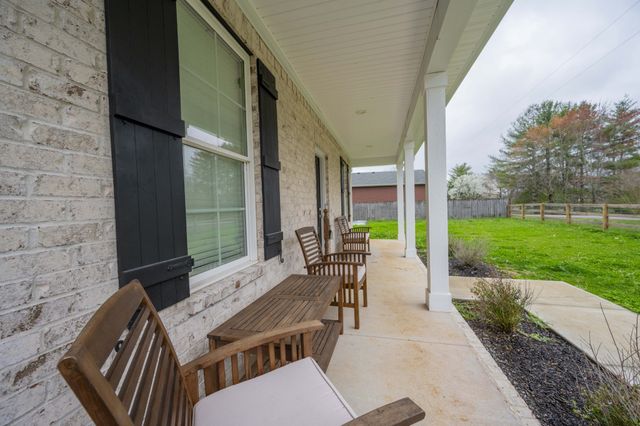 2363 Irby Ln, Murfreesboro, TN 37127