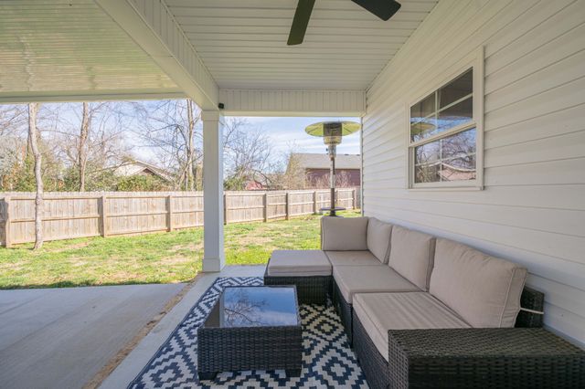 2363 Irby Ln, Murfreesboro, TN 37127