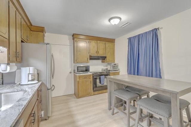 616 Semaht Street, Charleston, SC 29412