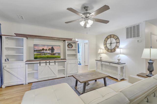 616 Semaht Street, Charleston, SC 29412