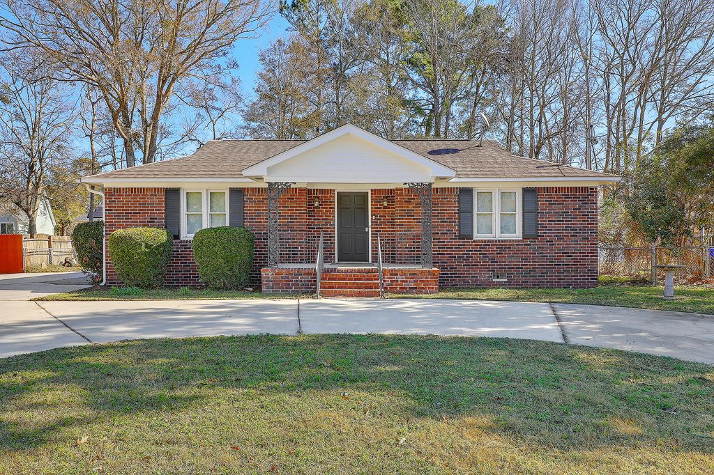616 Semaht Street, Charleston, SC 29412
