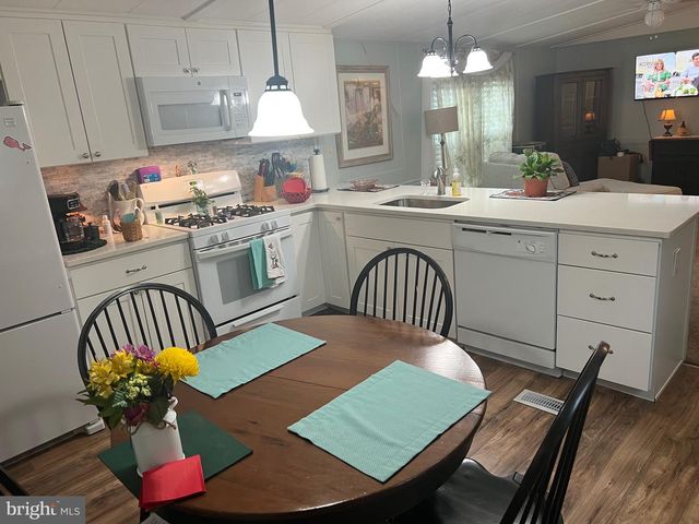 68 BOBOLINK AVE, Mantua, NJ 08051