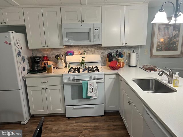 68 BOBOLINK AVE, Mantua, NJ 08051