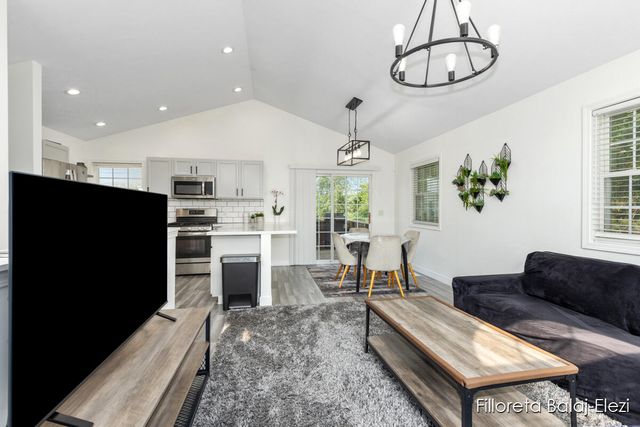 5589 Burlingame Avenue Sw, City Of Wyoming, MI 49509