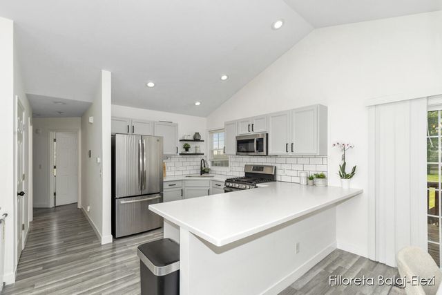 5589 Burlingame Avenue Sw, City Of Wyoming, MI 49509