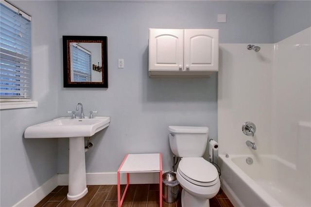 1211 Payne Ave B, Austin, TX 78757