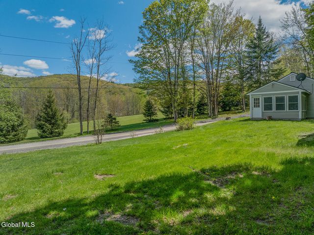 433 Blind Buck Road, Salem, NY 12865